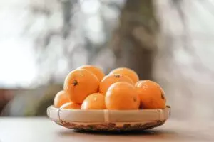 Schale mit Mandarinen